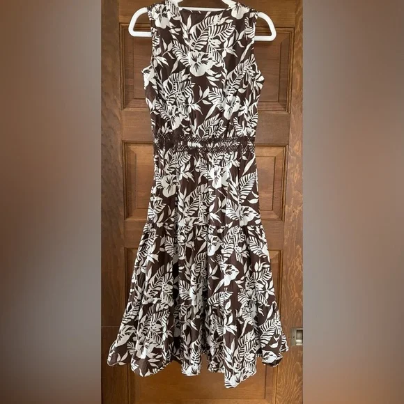 Vintage White Stag Tropical Print Vacation Dress 🤎 - Picture 5 of 5